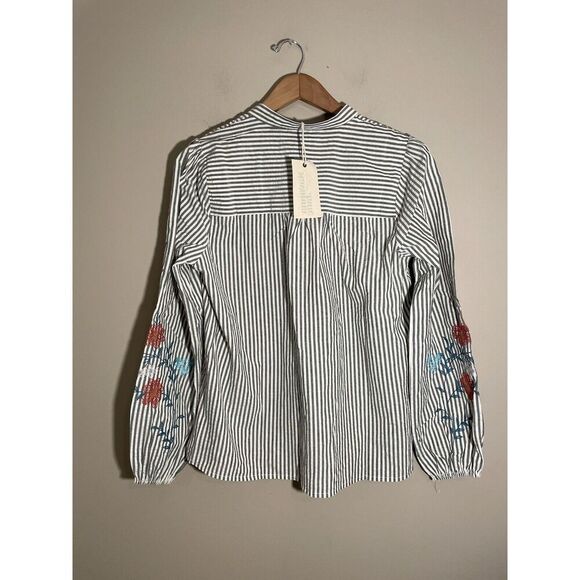 Savannah Jane Embroidered Floral Button Blouse Women’s Small Long Sleeve‎ NWT - Picture 3 of 7